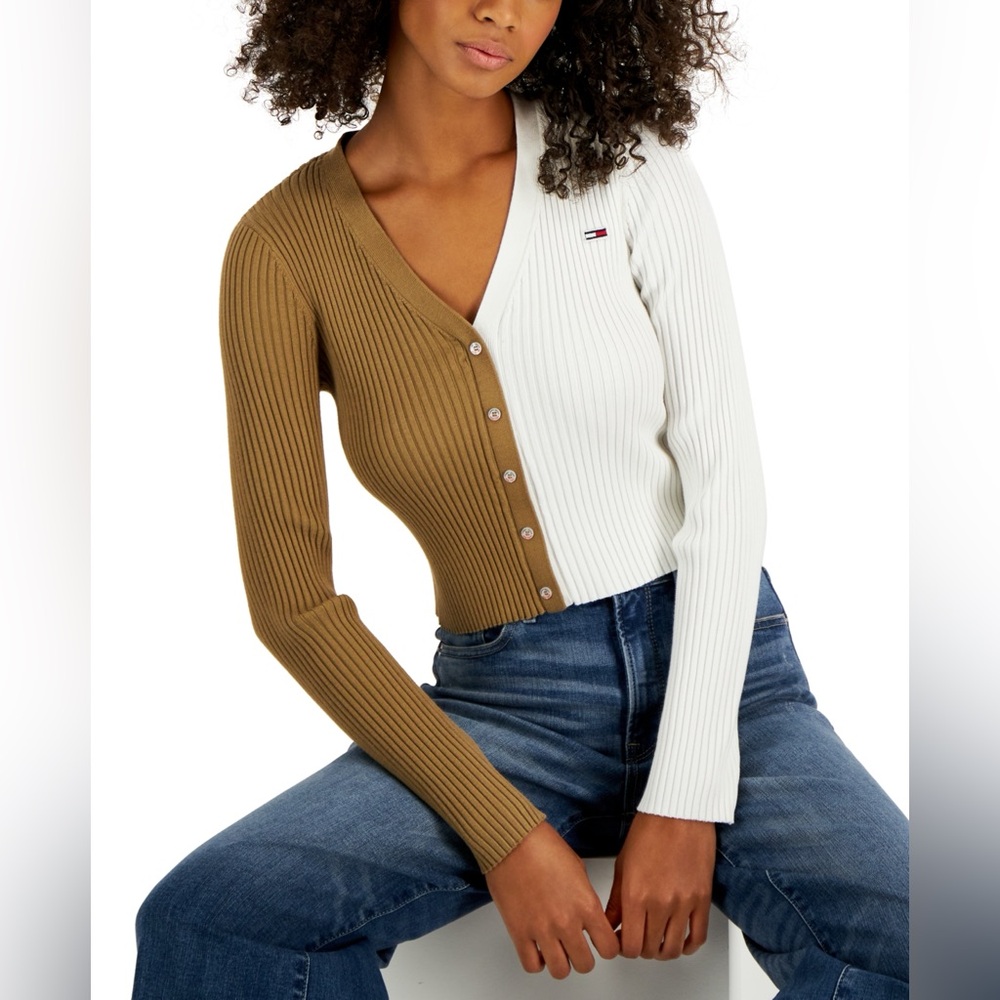 Tommy Jeans Women's Colorblock V-Neck Pullover Sweater
